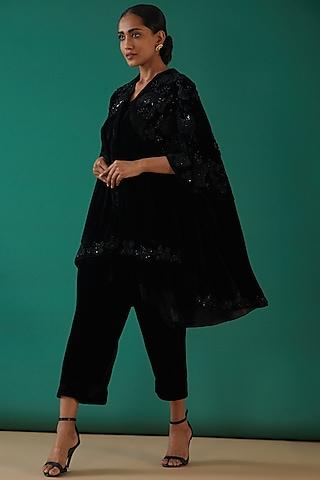 black pure velvet hand embroidered cape set