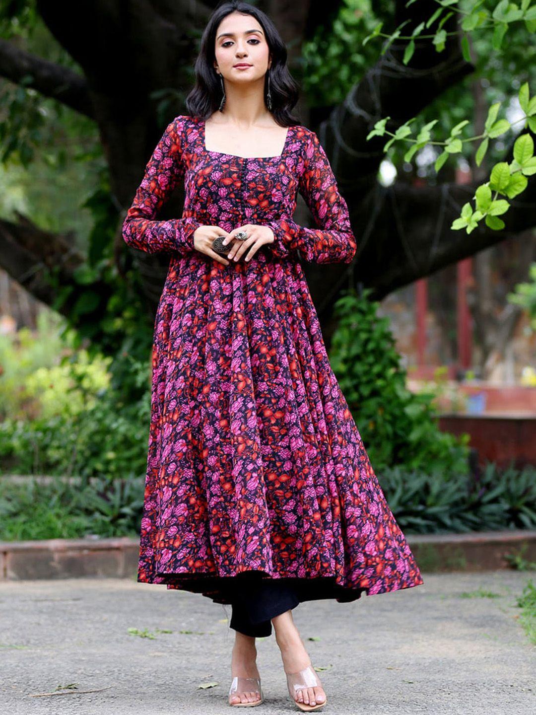 black scissor floral printed square neck long sleeves pleated maxi ethnic gown
