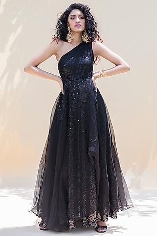 black sequins embroidered gown with overlay