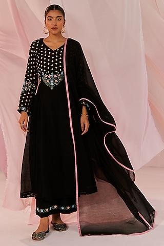 black silk chanderi embellished kurta set