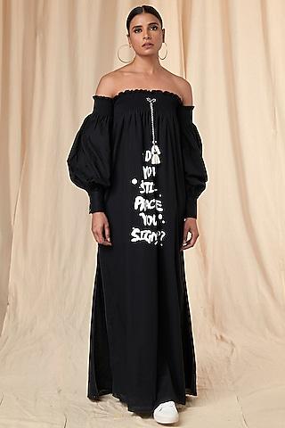 black slogan printed off-shoulder dress