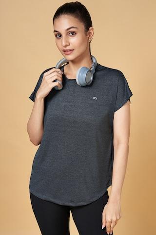 black solid active wear women regular fit  t-shirt