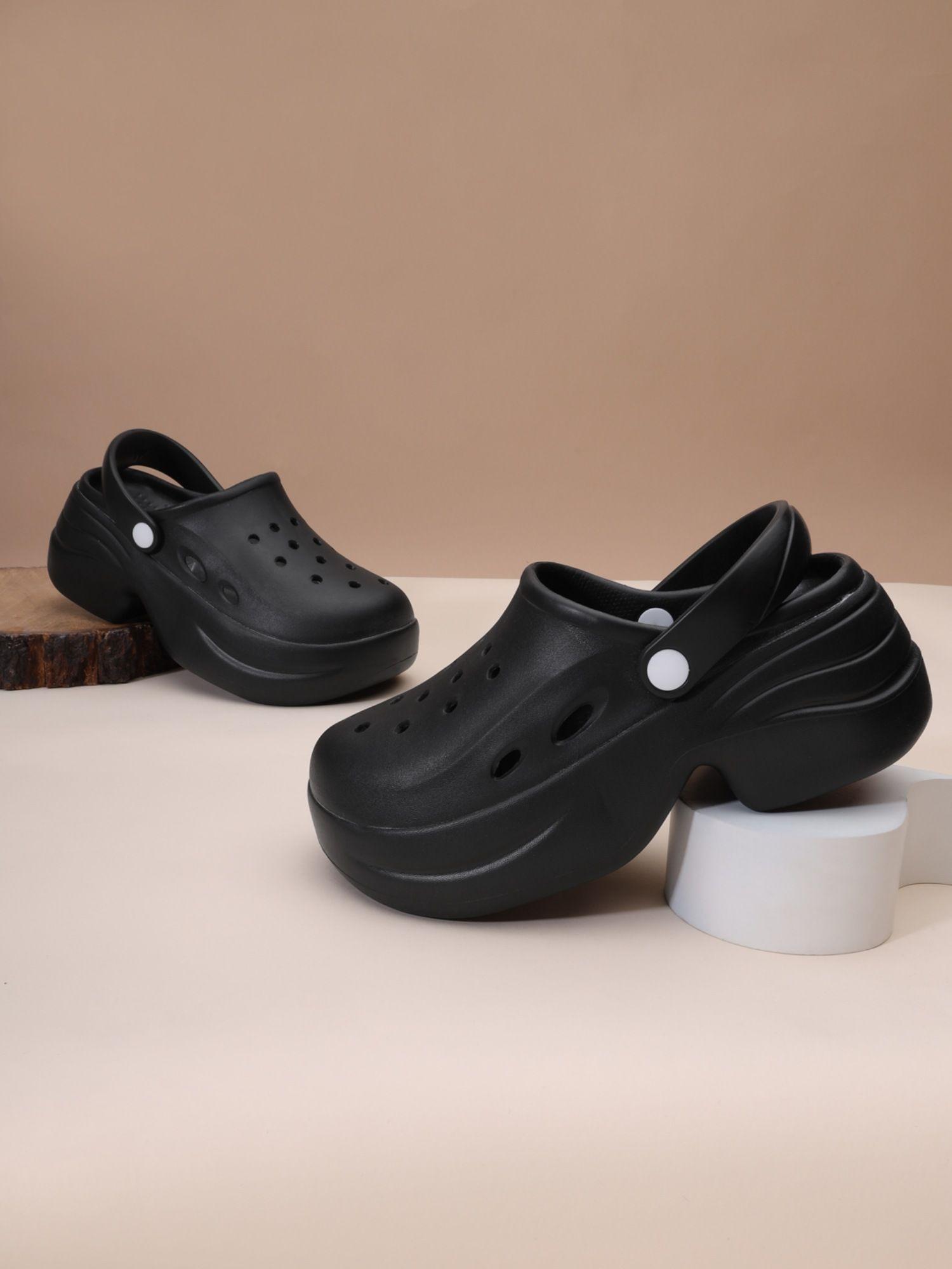 black solid clogs