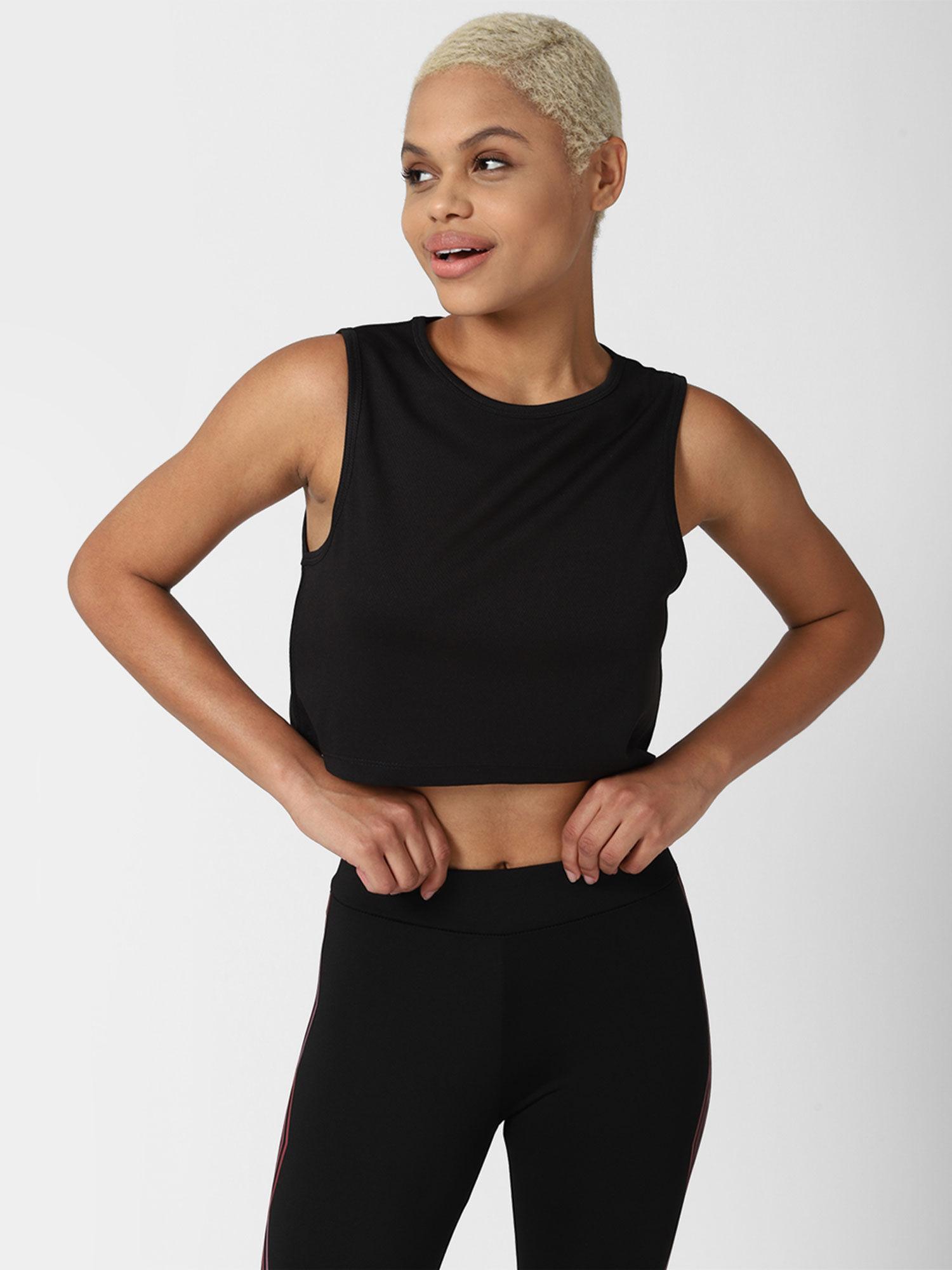 black solid crop tops