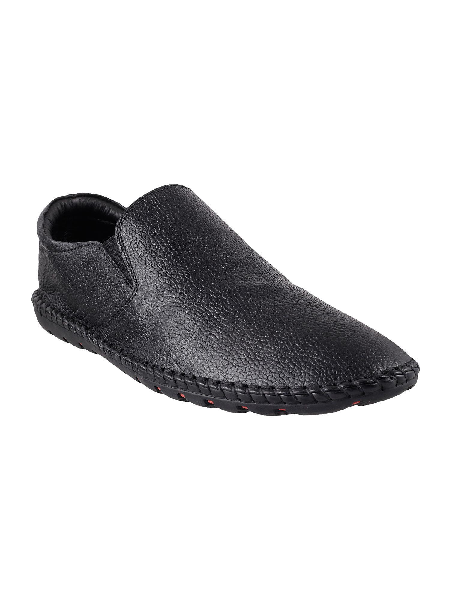 black solid formal shoes