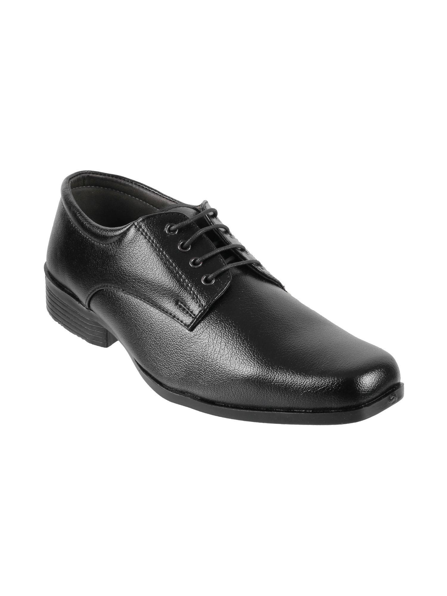 black solid lace-ups shoes