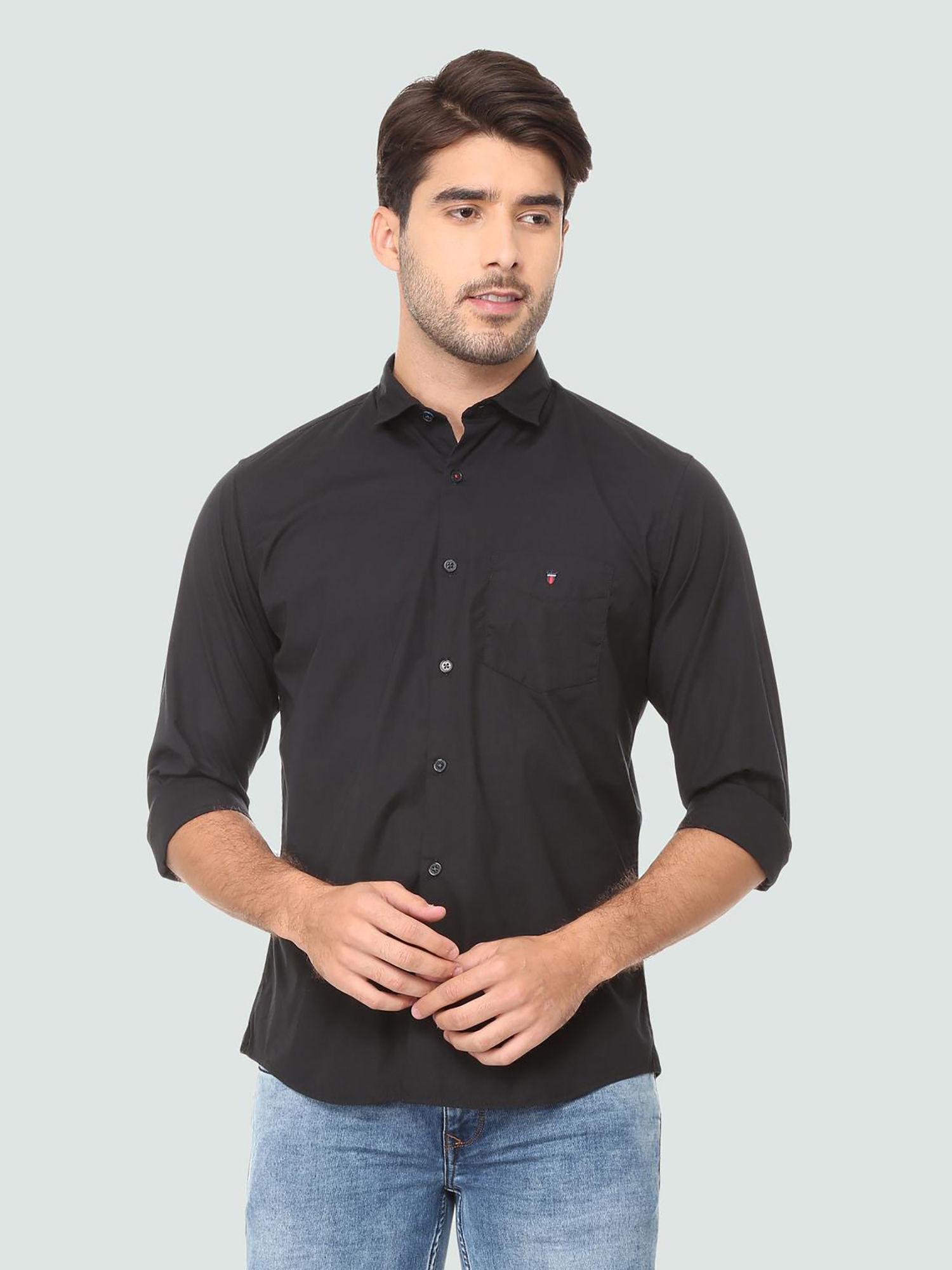 black solid shirt