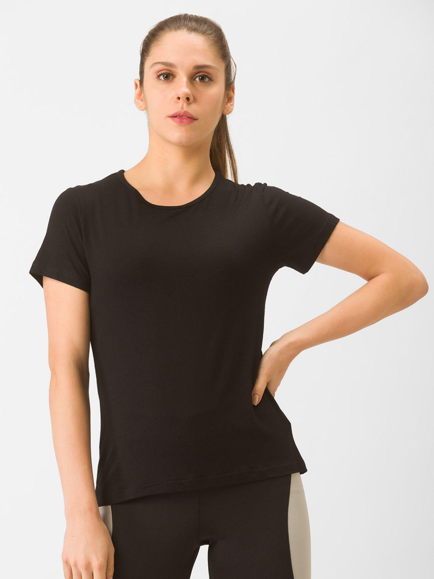 black solid t-shirt