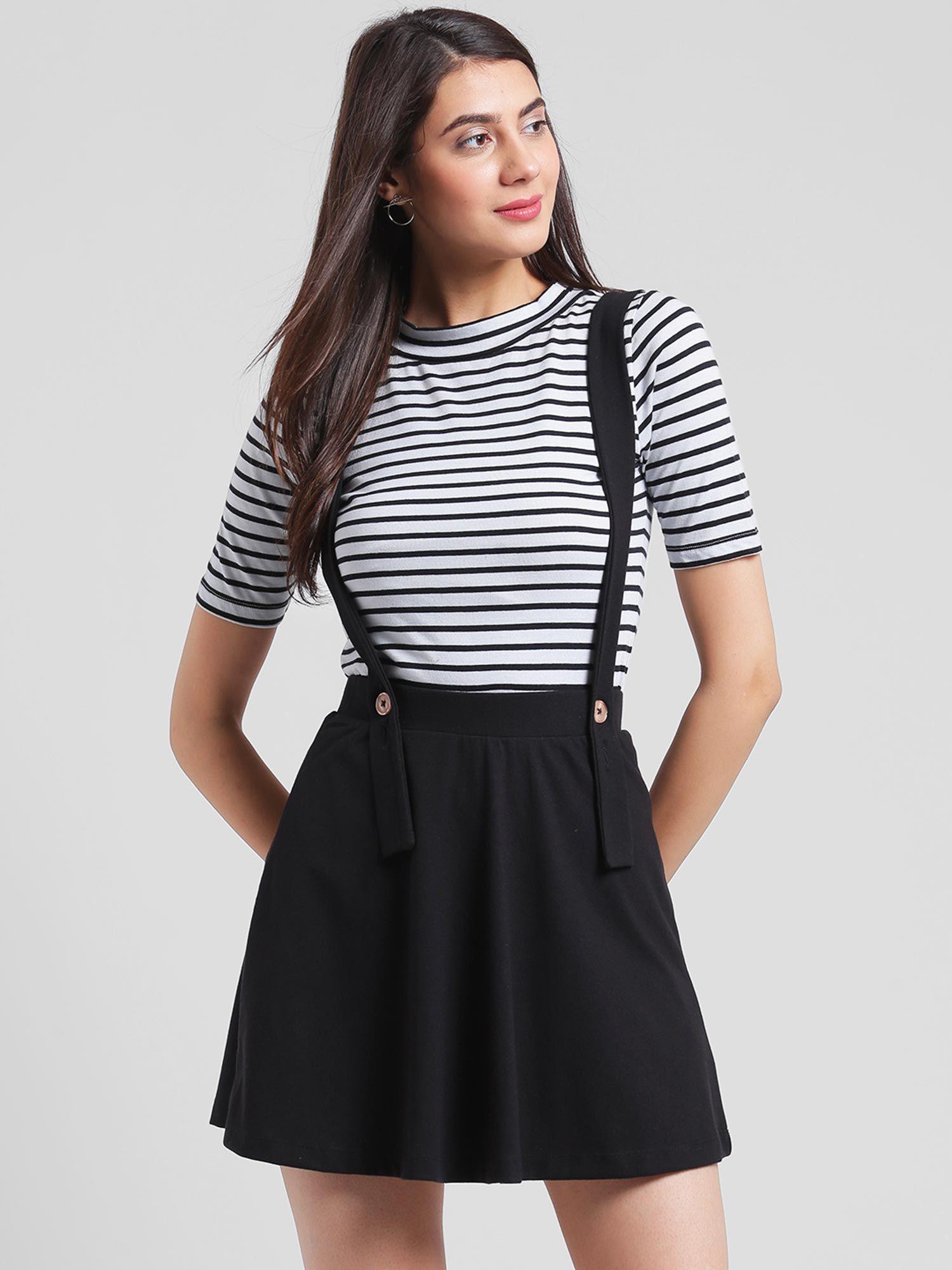 black suspender skater skirt