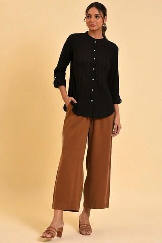 black textured casual full sleeves mandarin women regular fit shirt