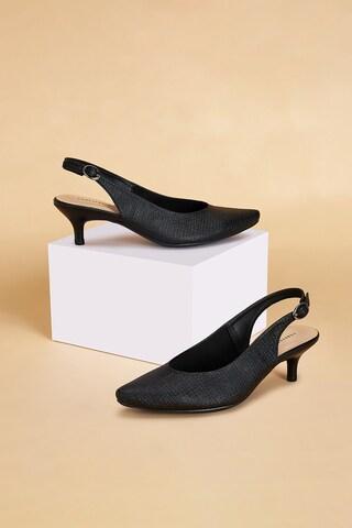 black textured casual women heels