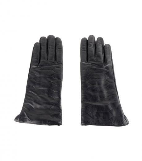 black textured gloves