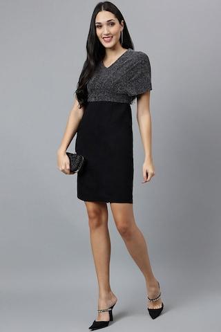 black textured v neck party thigh-length short sleeves women regular fit dress