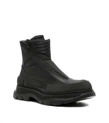 black tread slick boots
