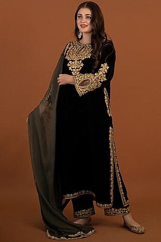 black velvet machine embroidered kurta set