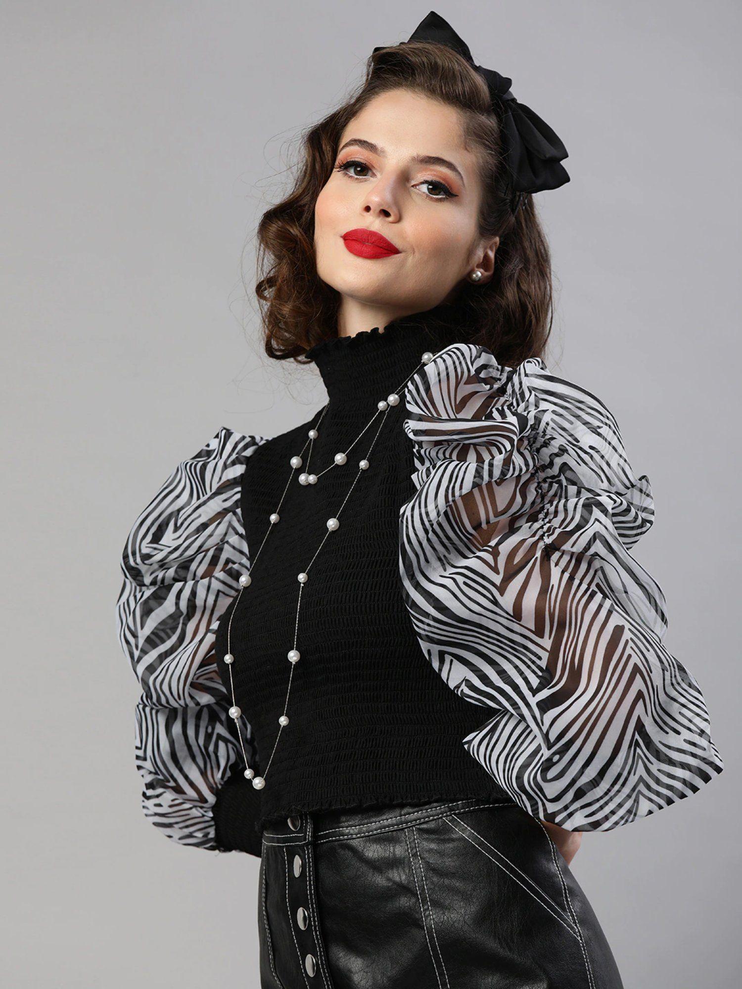 black white animal printed puff sleeves fitted top