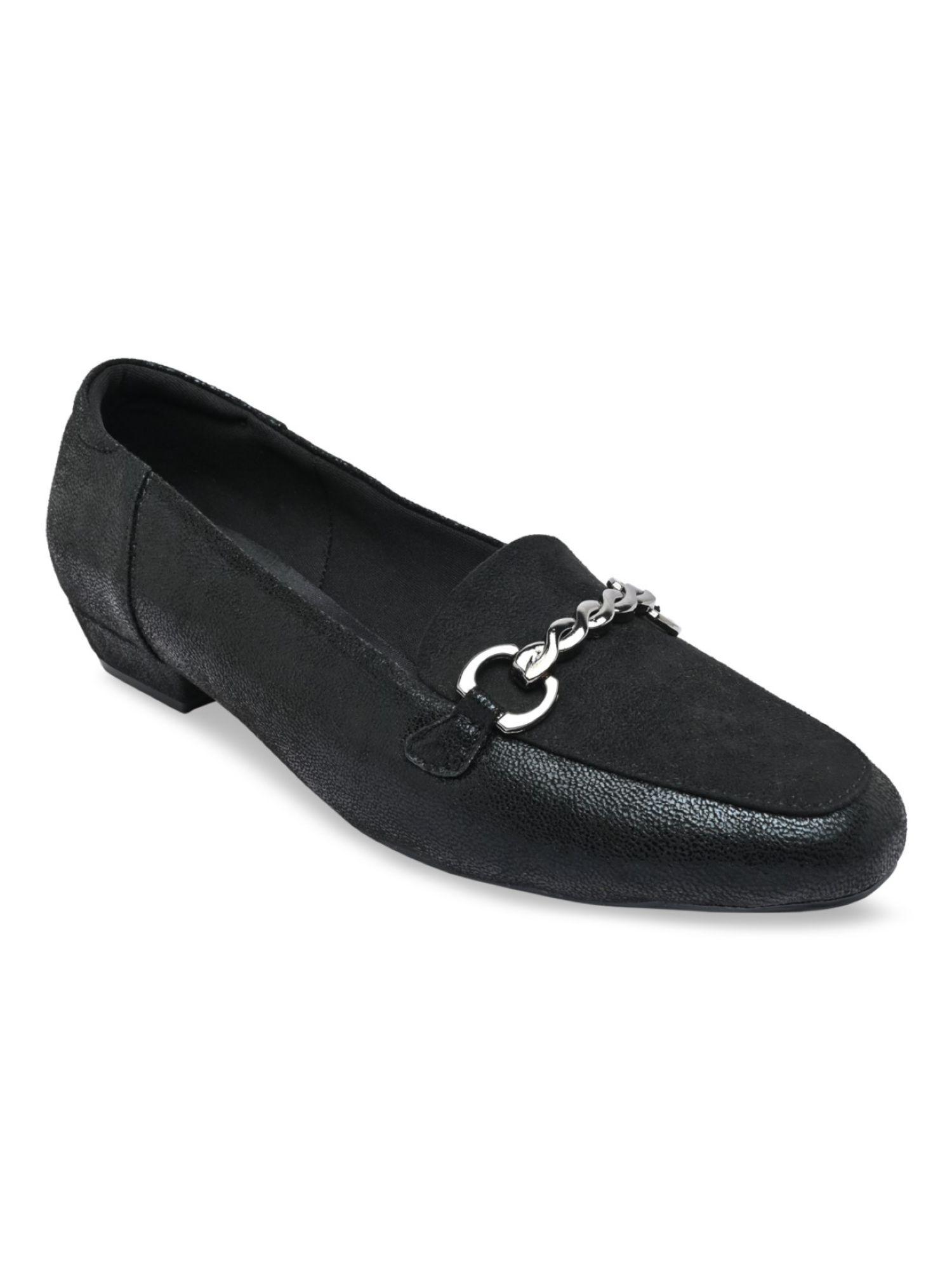 black women solid chain embellished loafers