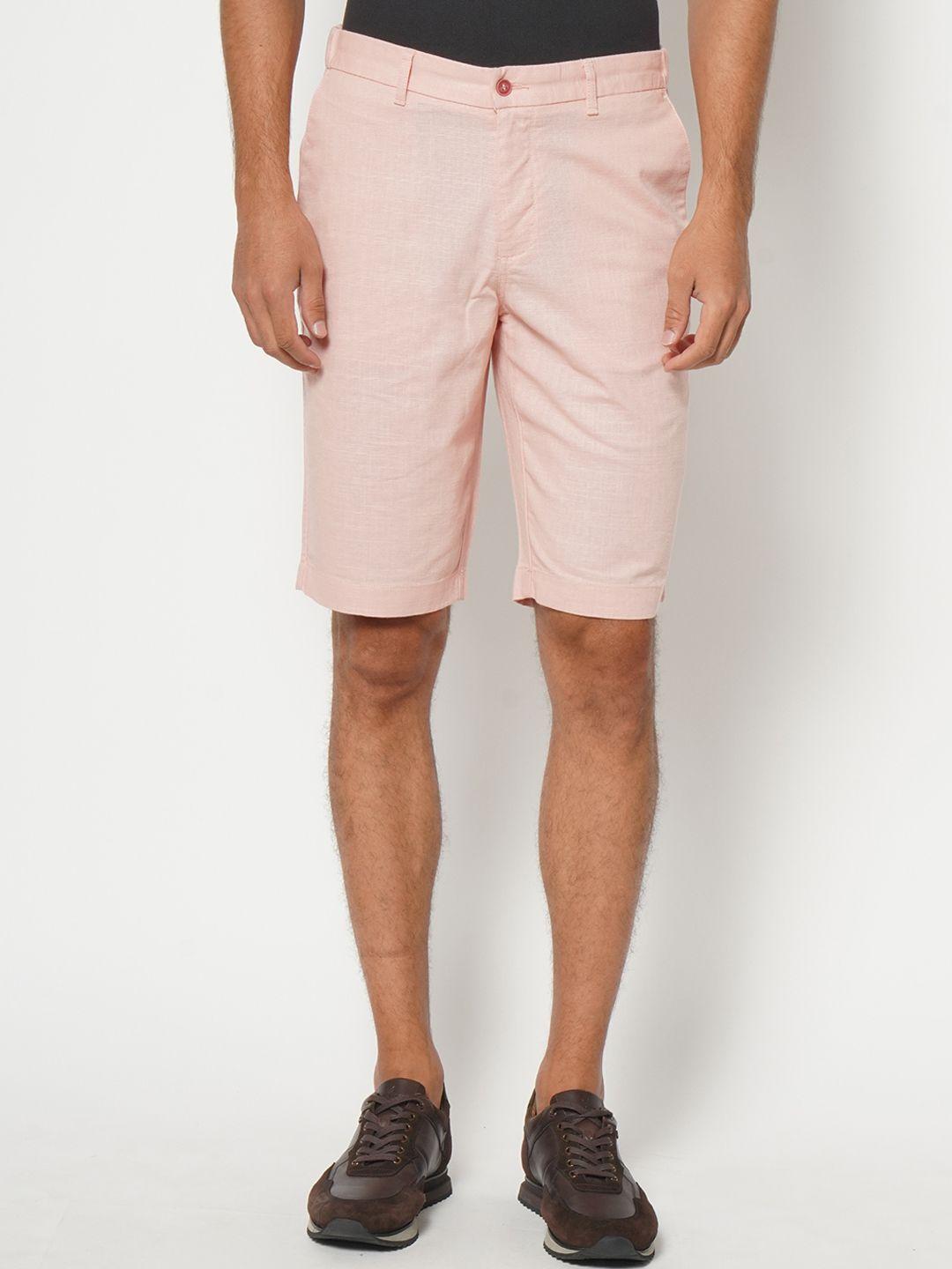blackberrys men peach-coloured bs-12 slim fit low-rise regular shorts