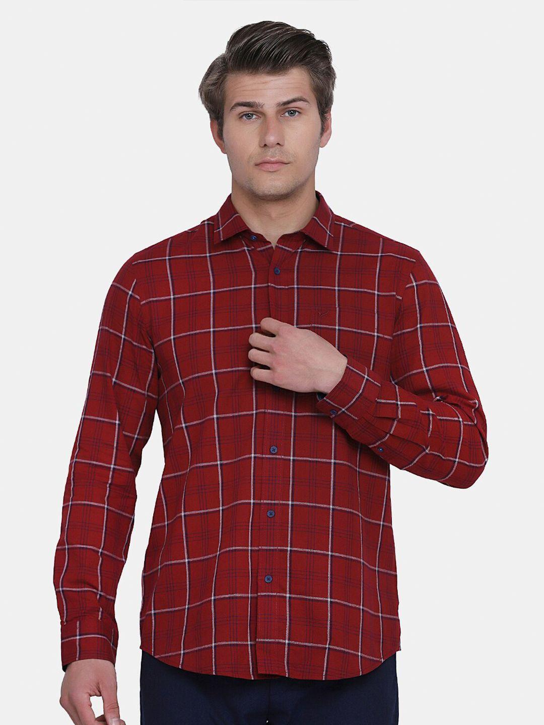 blackberrys men red india slim fit windowpane checked cotton casual shirt