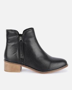 block heeled ankle-length boots with zip closure