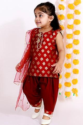 blood red blended cotton kurta set for girls