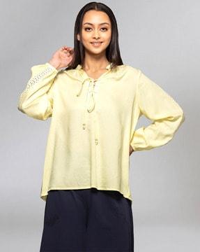 blouson top with neck tie-up