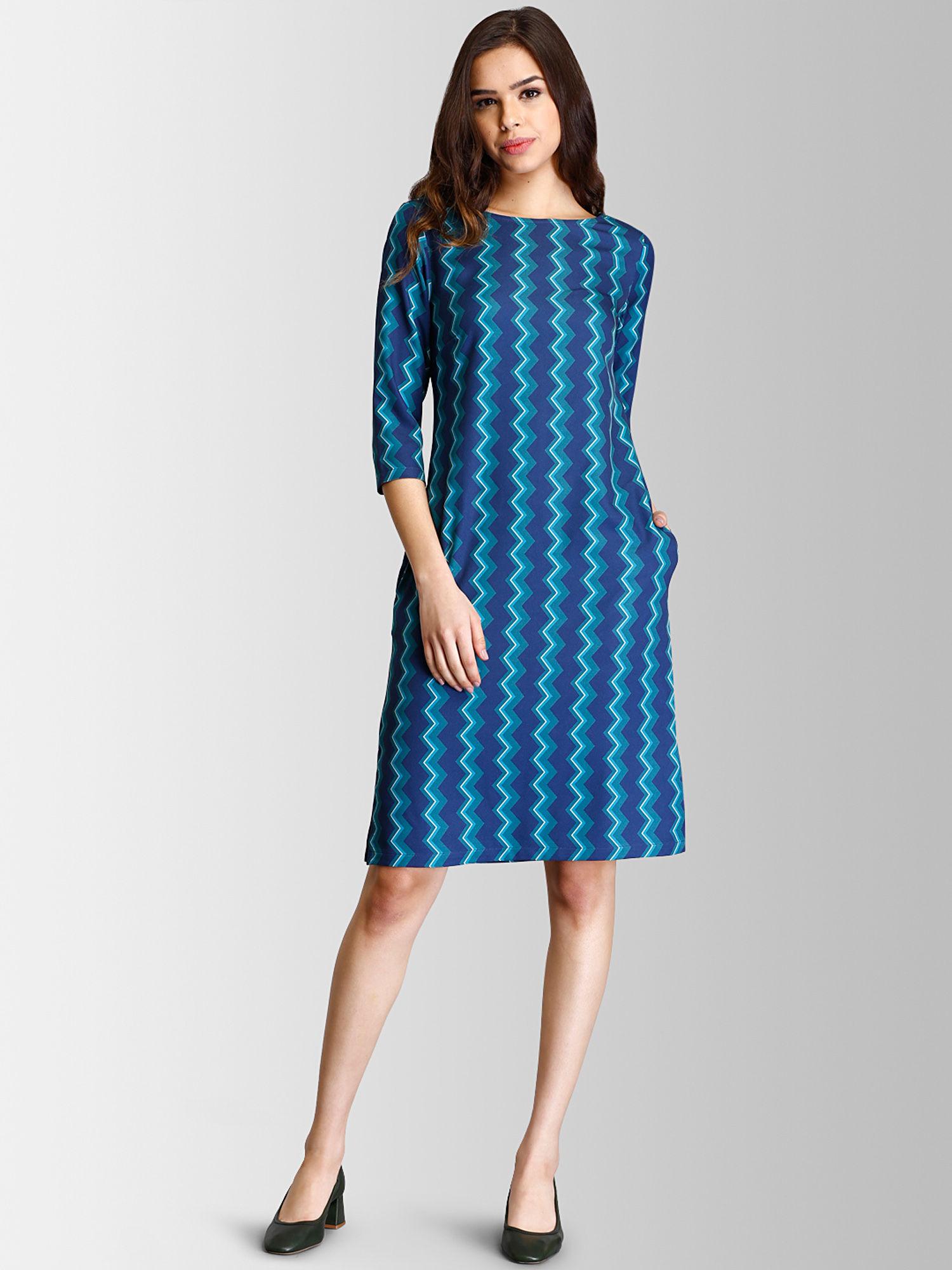 blue boat neck geometric print dress