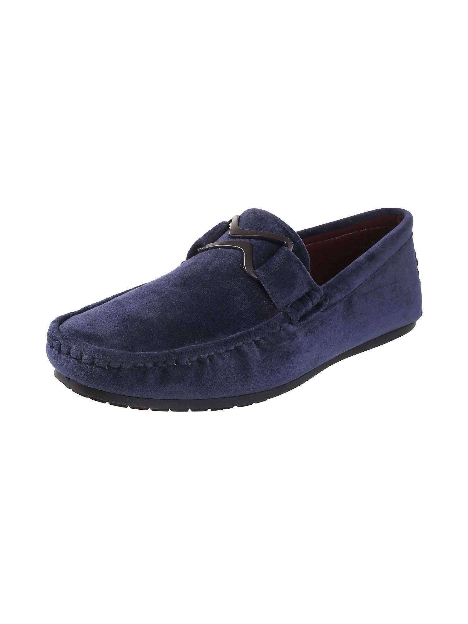 blue solid casual shoes