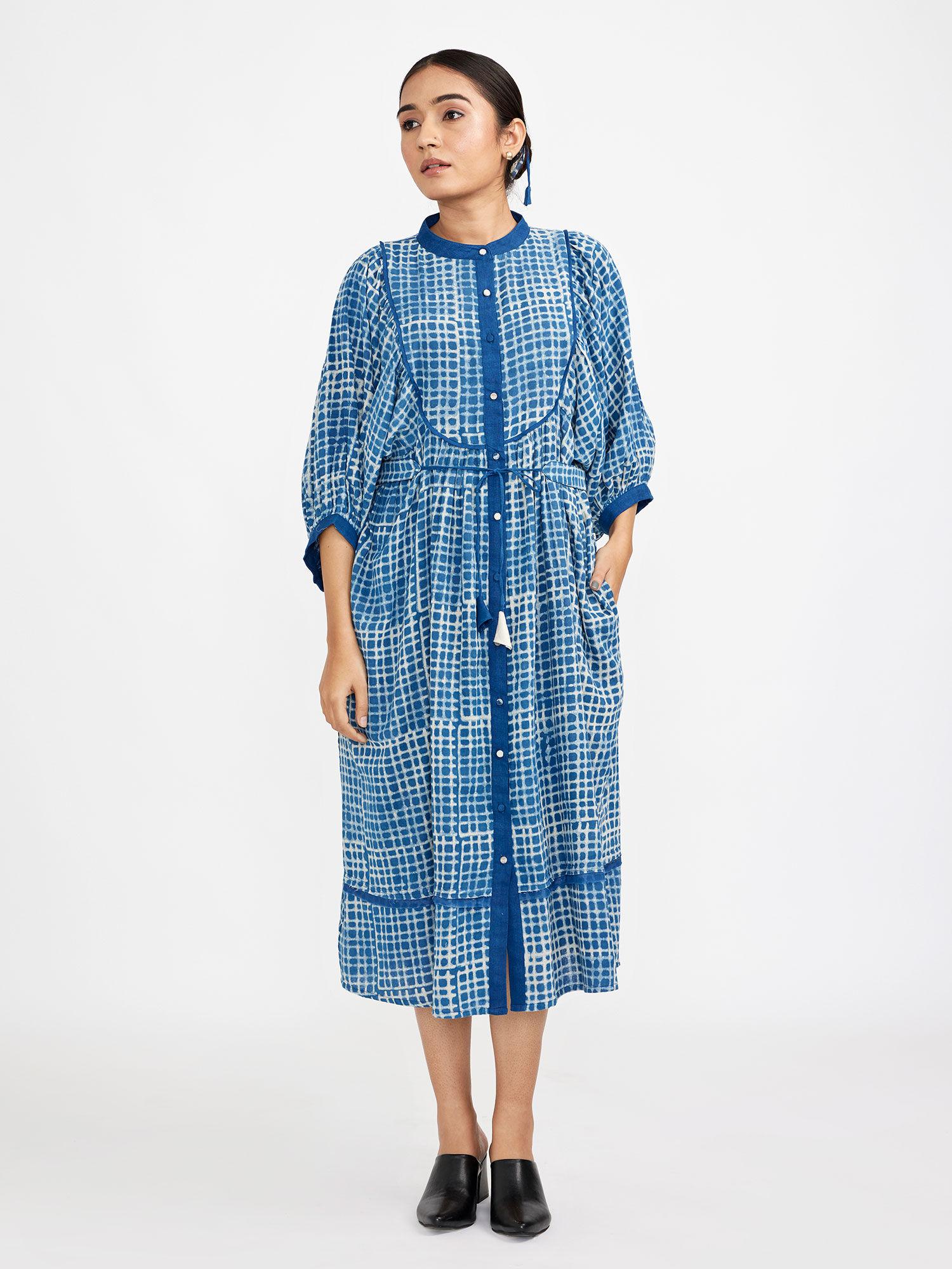 blue block printed checkered midi dress (set of 2)