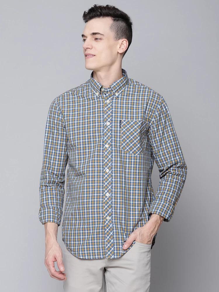 blue checked collar shirt