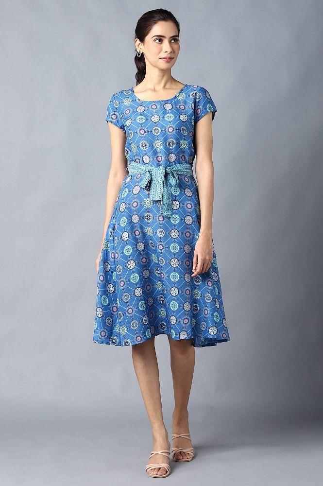 blue circular floral printed dress in round neck