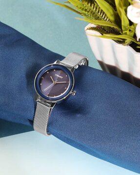 blue dial analogue fashion watch with mesh strap for women