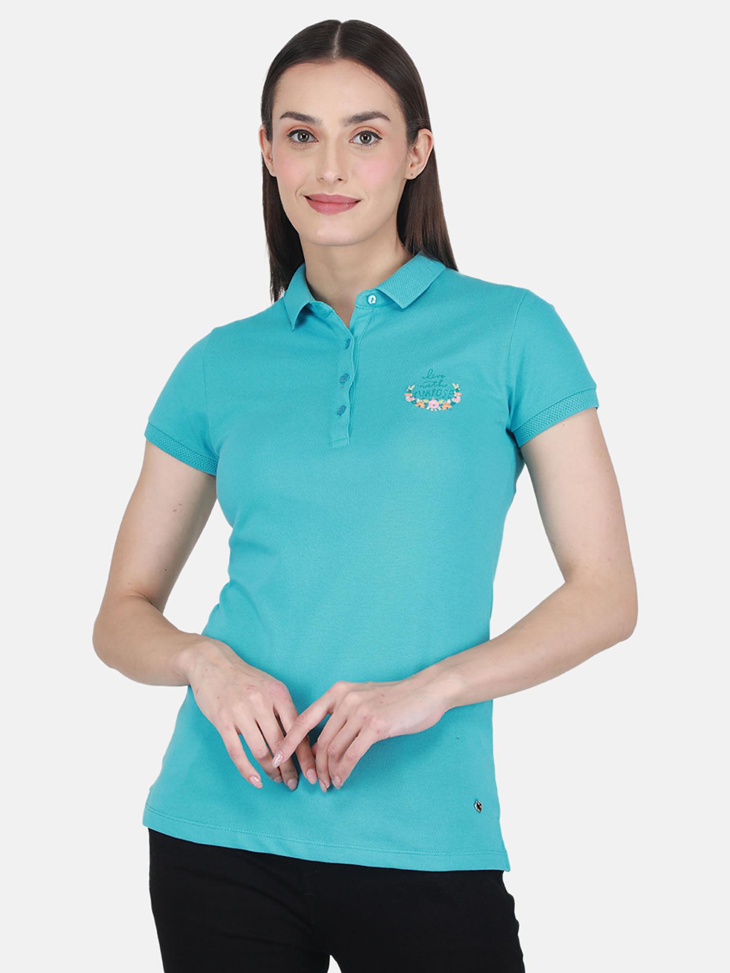 blue embroidered collar t-shirt