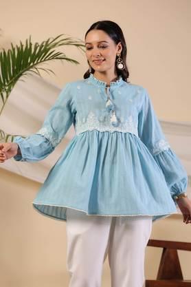 blue ethnic motif cotton dobby tunic with the thread embroidery - blue