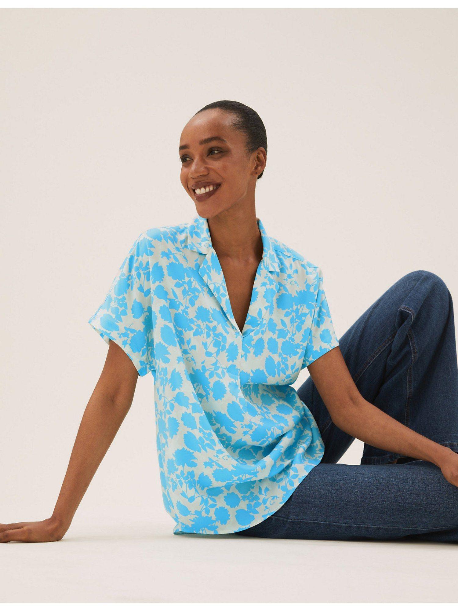 blue floral collared short sleeve popover top