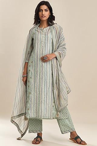 blue kurta set with block print