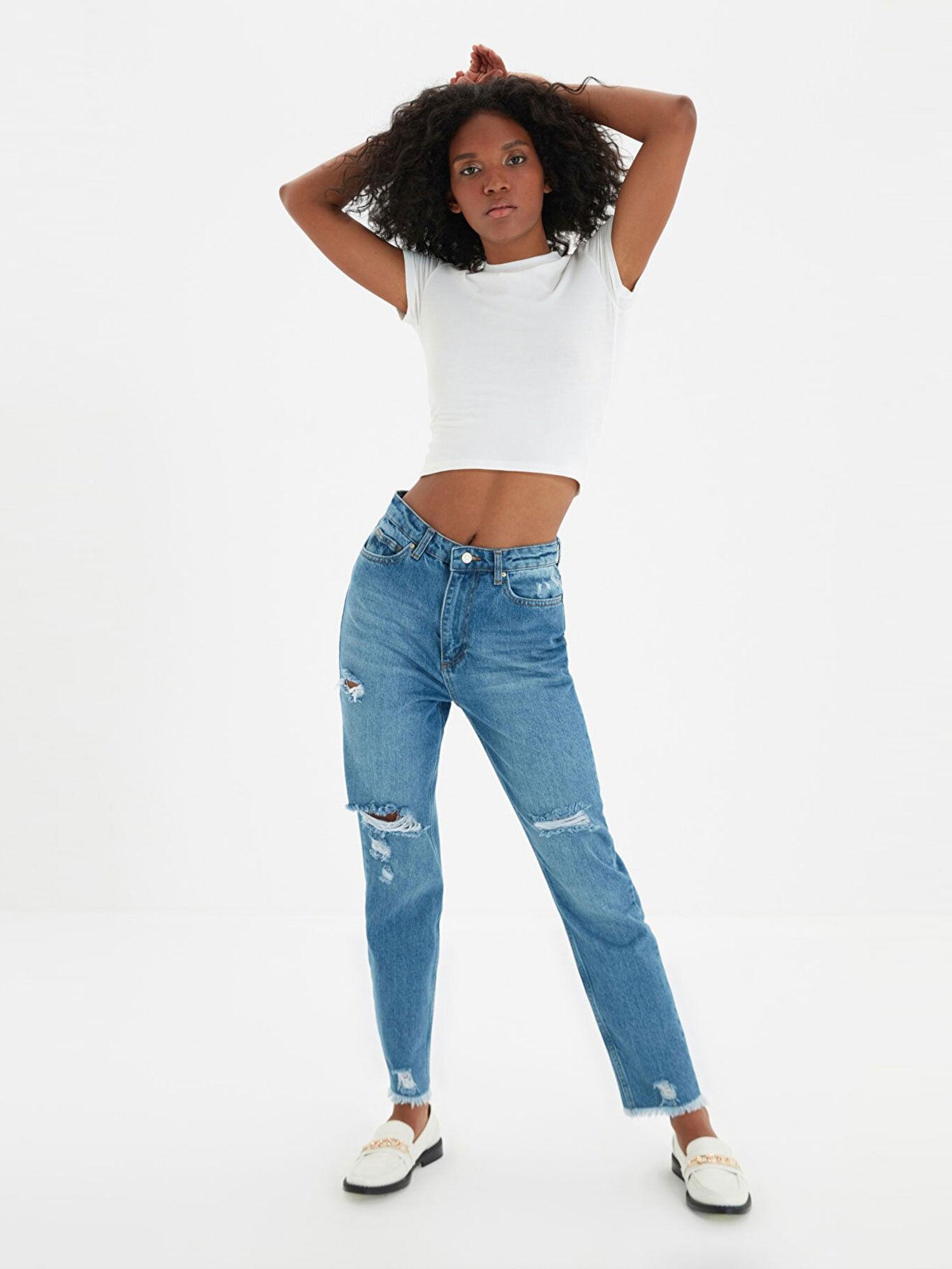 blue mid waist ankle length jeans