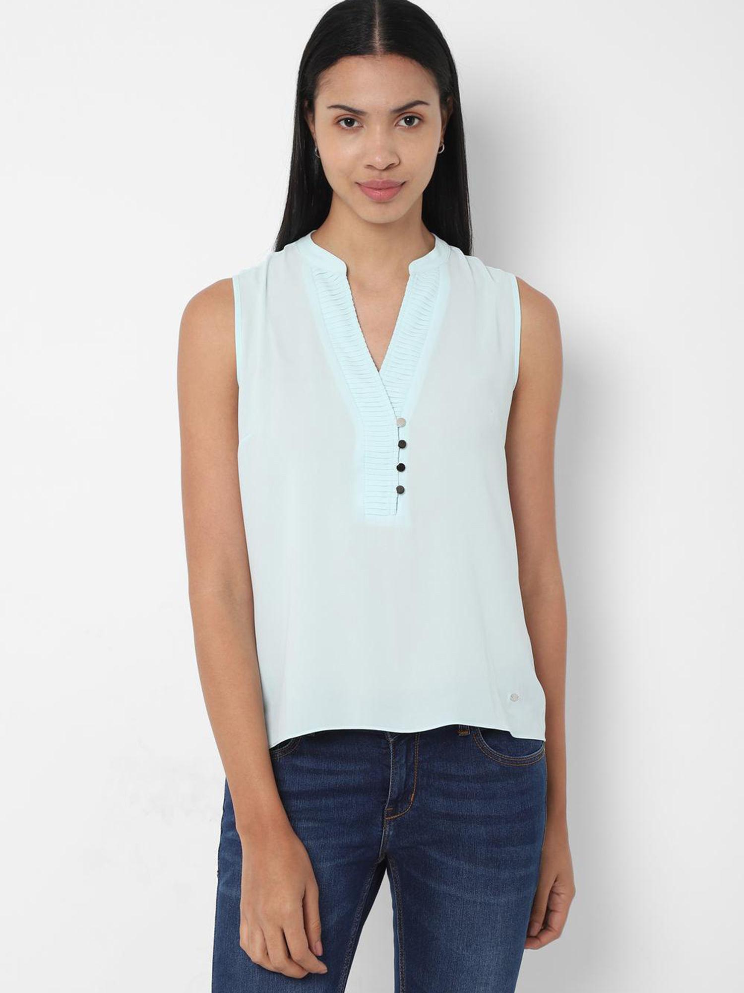 blue plain sleeveless top