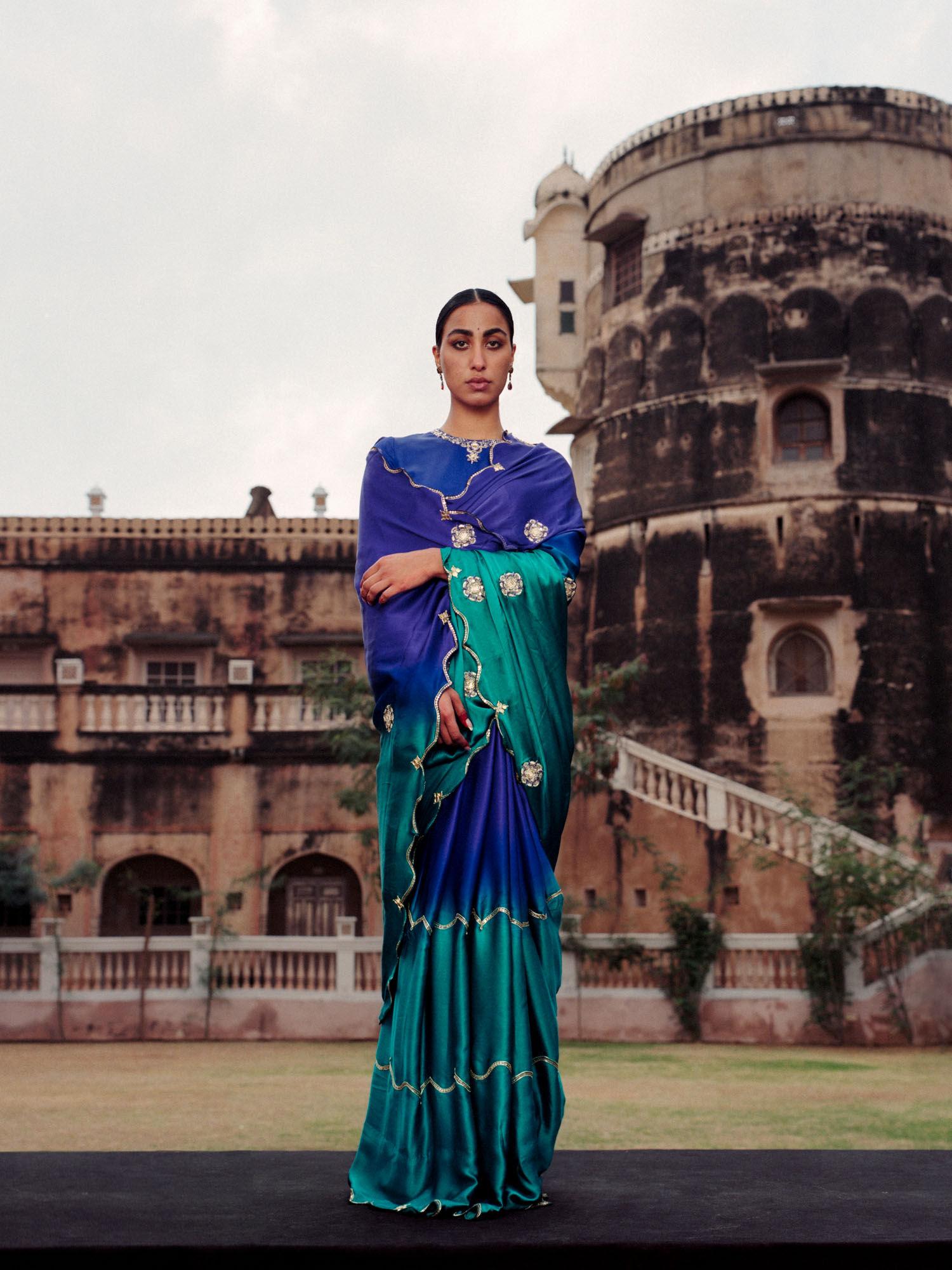 blue prana danka saree without blouse