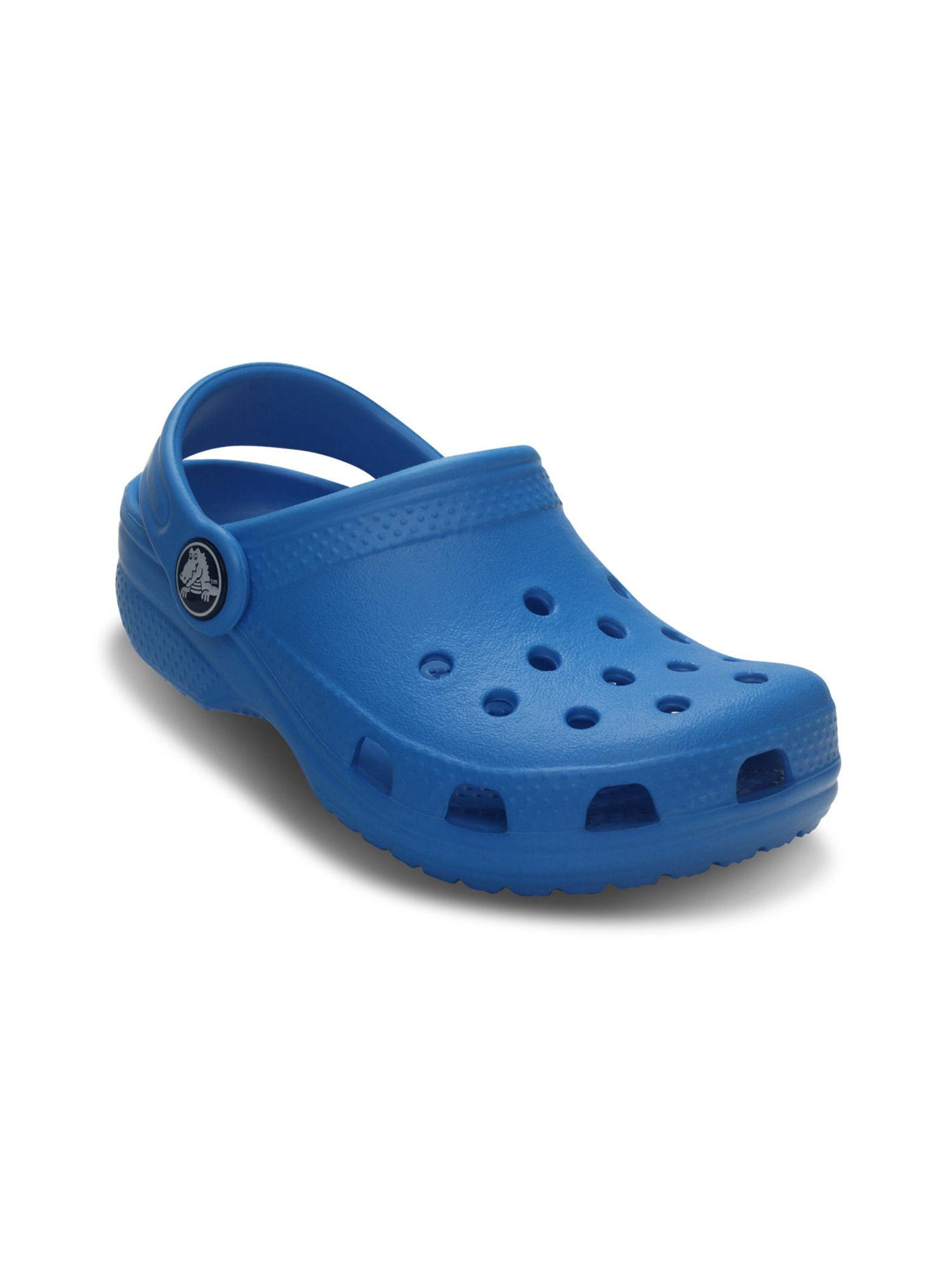 blue solid clogs