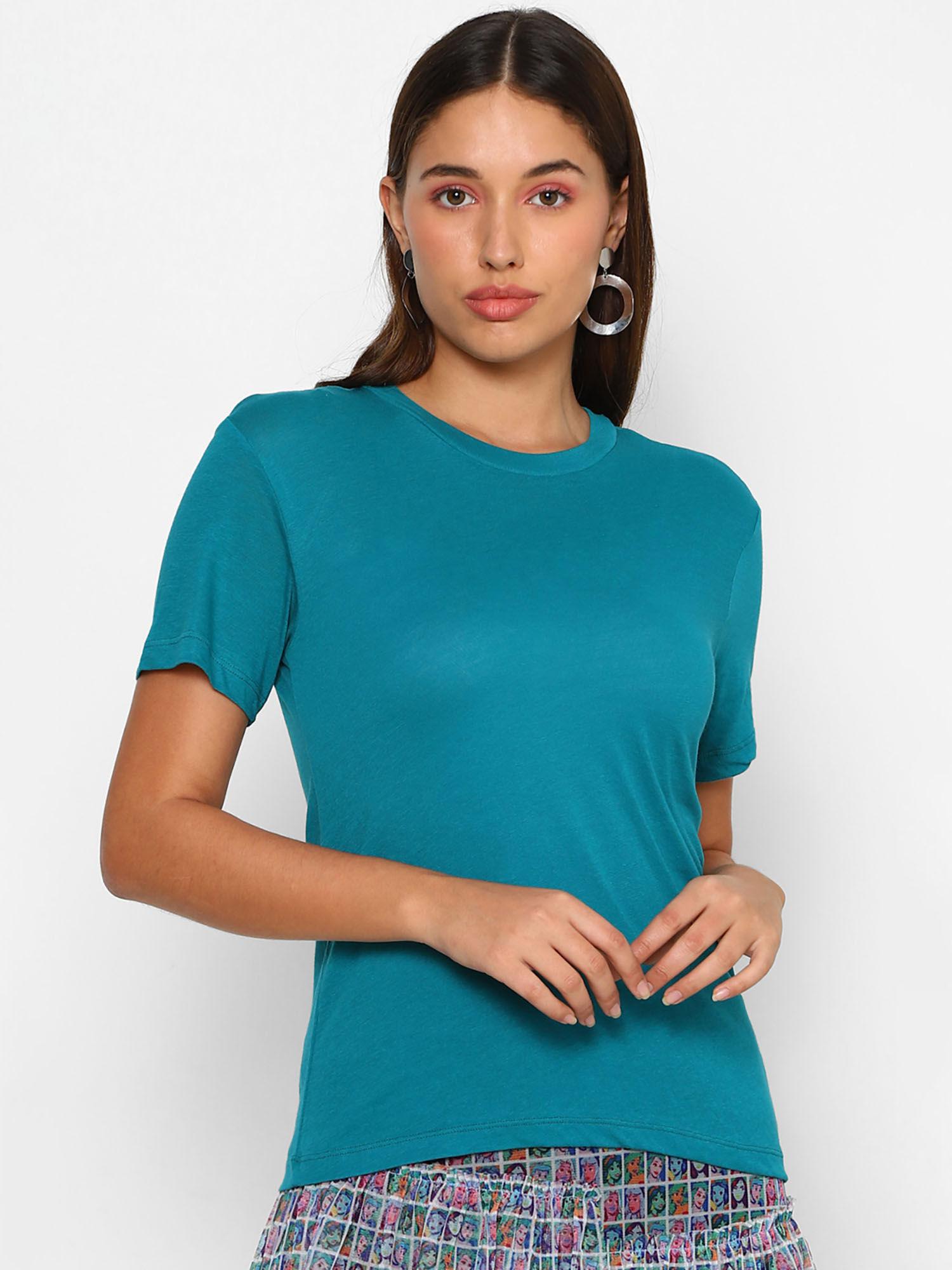 blue solid cotton-blend crew neck tee