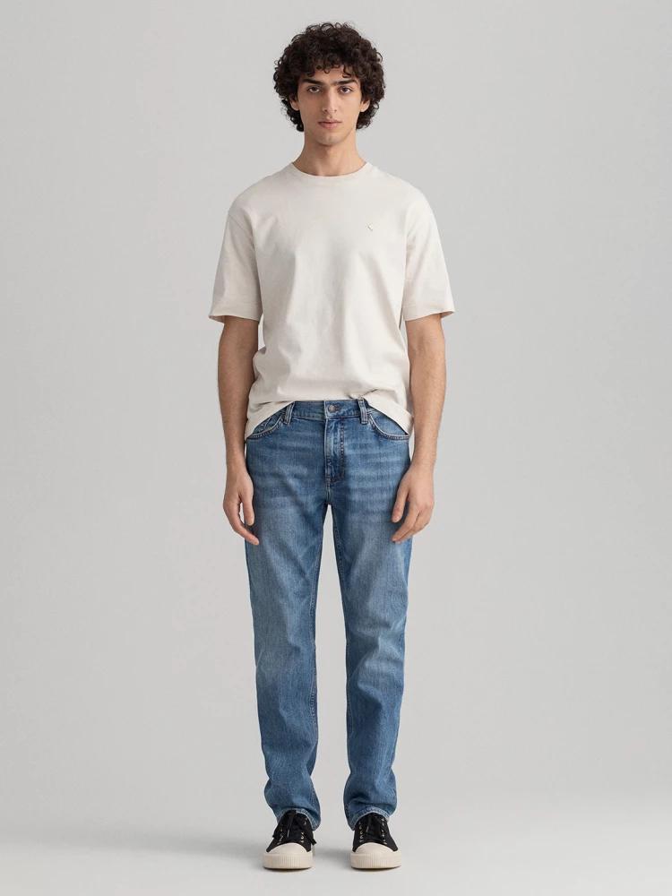 blue solid regular fit jeans