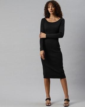 boat-neck bodycon dress