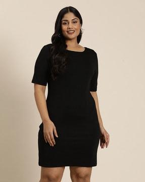 boat-neck bodycon dress