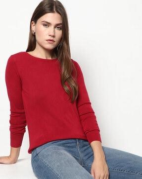 boat-neck pullover with ribbed hems