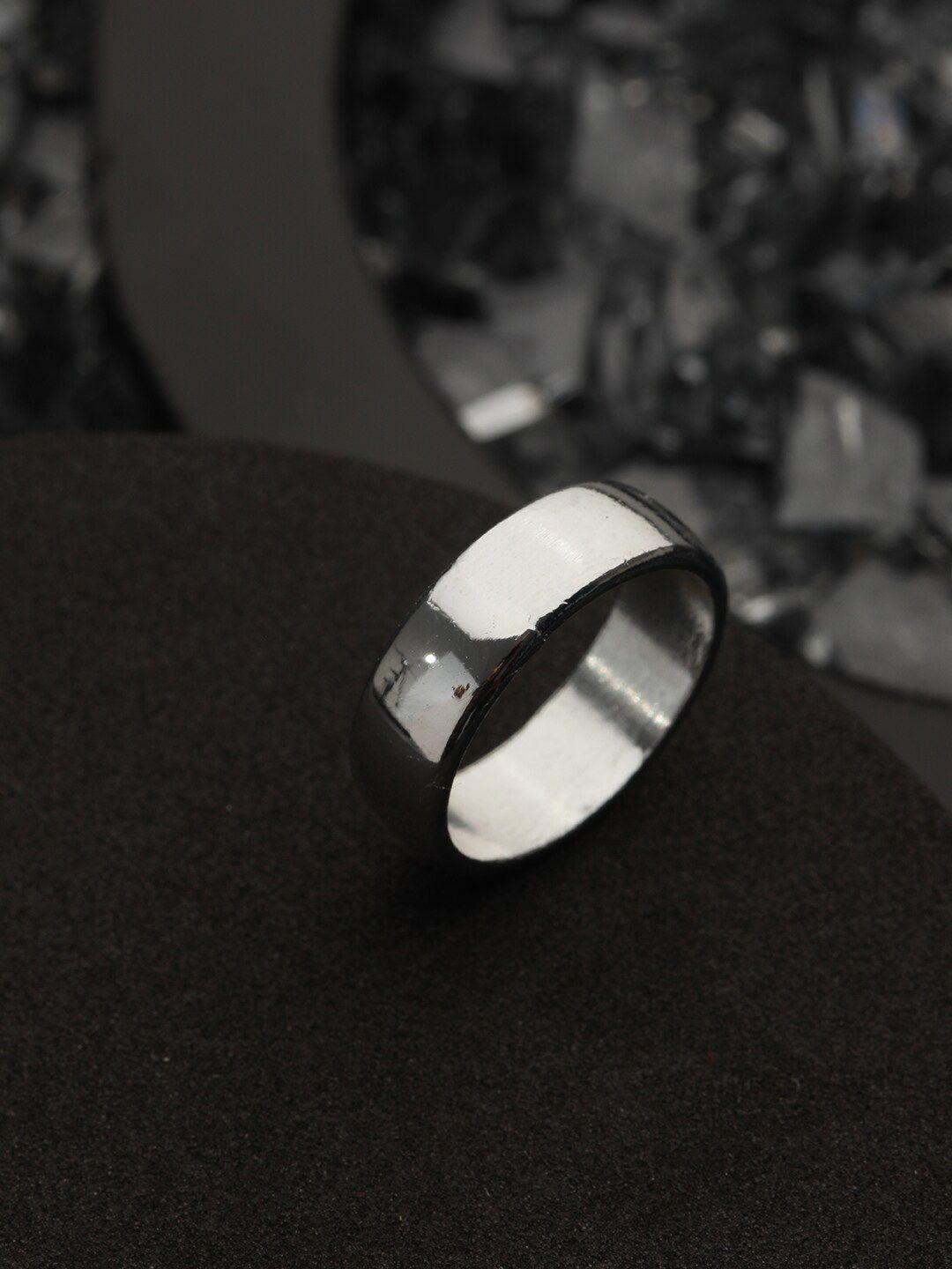 bold by priyaasi men silver-plated finger ring