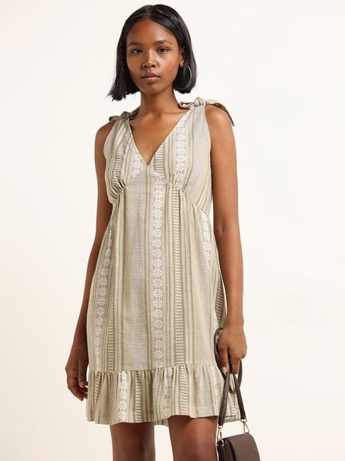 bombay paisley by westside beige printed straight dress