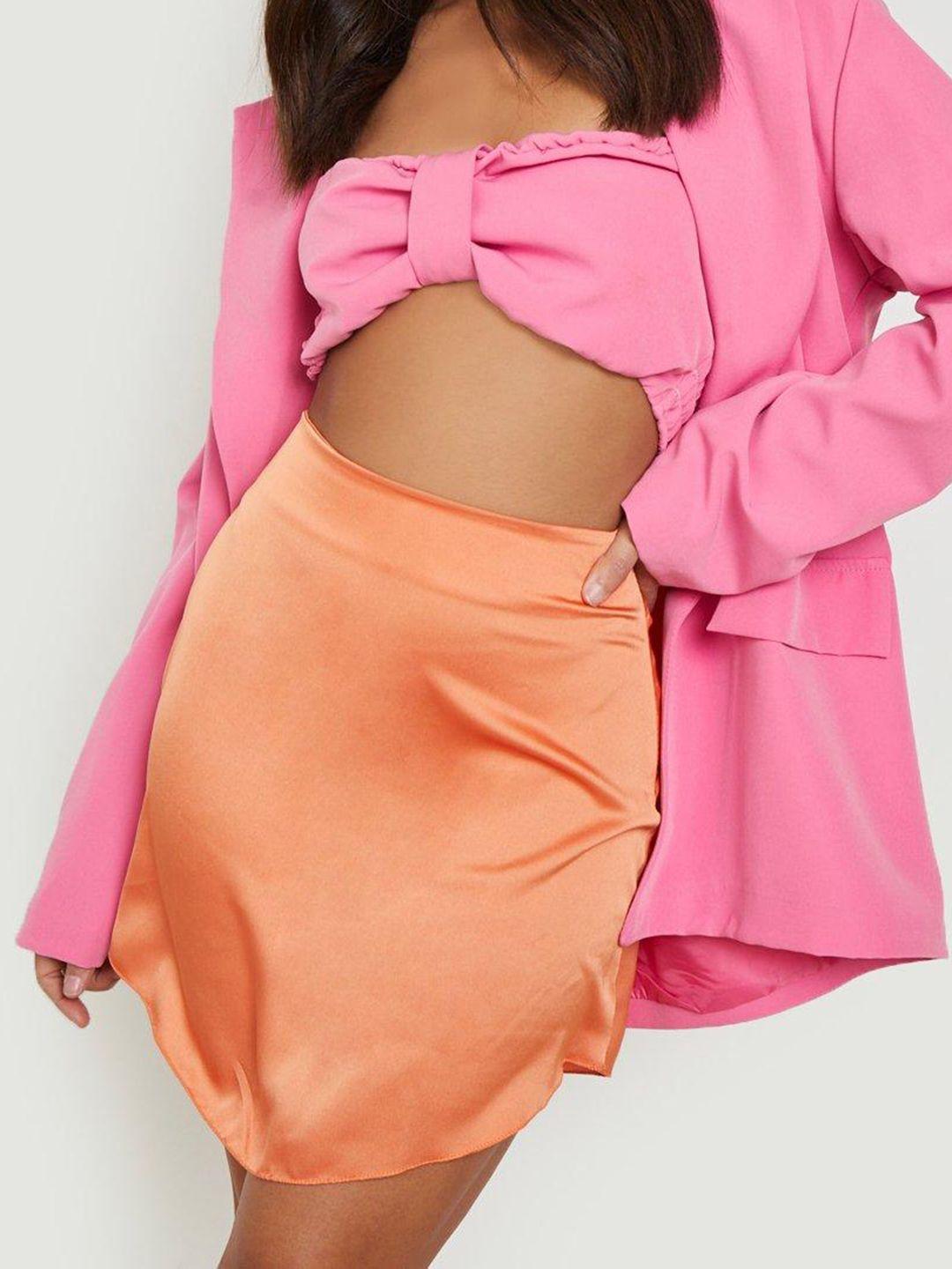 boohoo-satin-curved-hem-mini-skirt
