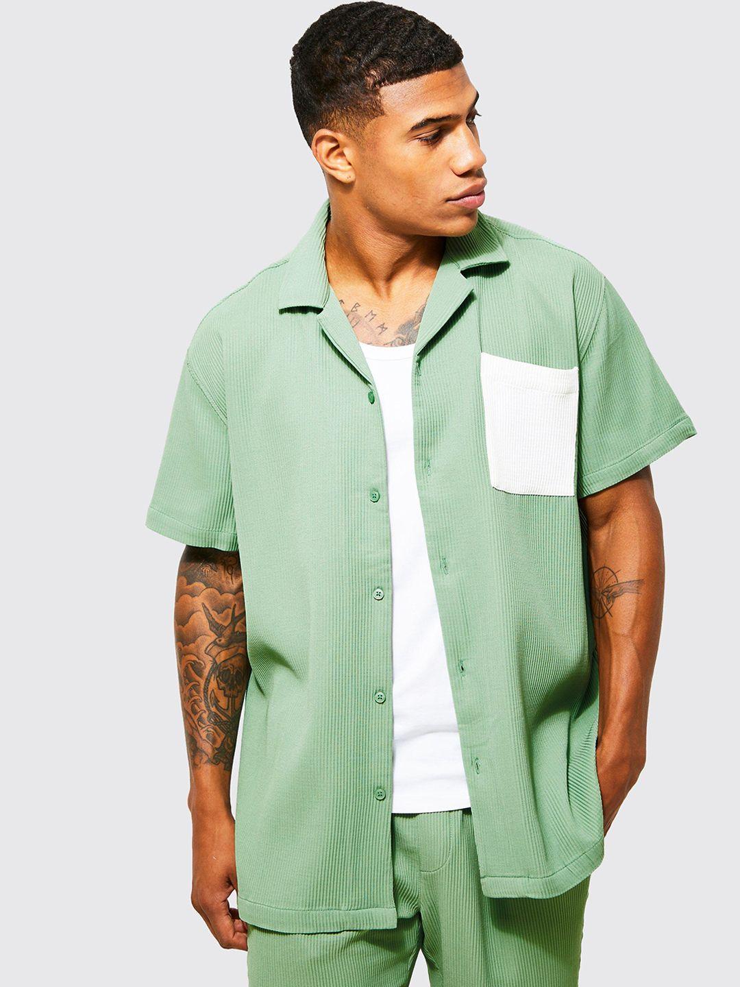 boohooman contrast pocket oversized pleated shirt