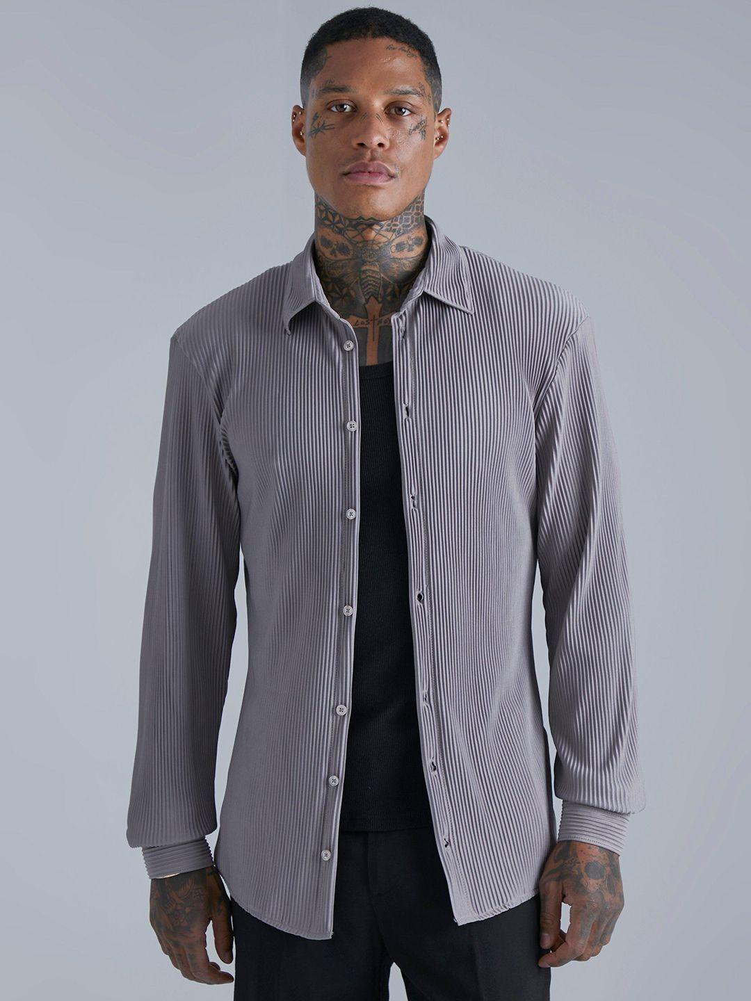 boohooman pleated slim fit shirt